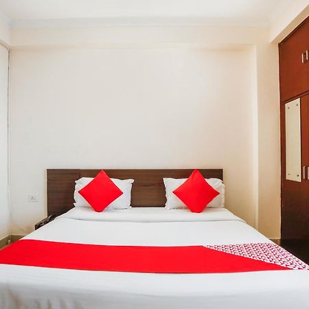 Hotel O Av Residency Near Botanic Garden Of Indian Republic Noida Ngoại thất bức ảnh